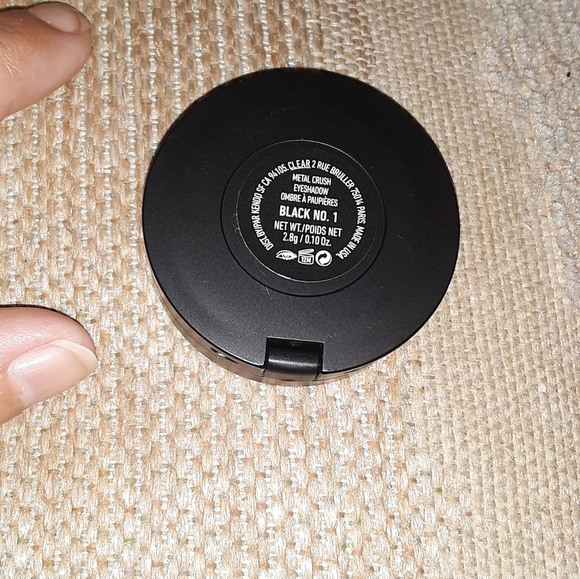 Kat von d metal crush eyeshadow black no 1 - Picture 2 of 2